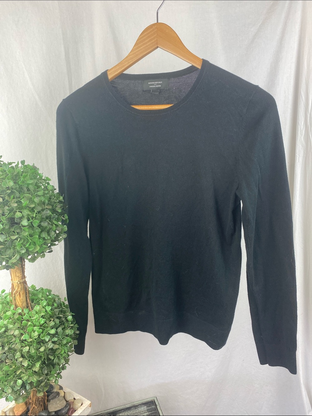 Banana Public Black Forever Long Sleeve Sweater M